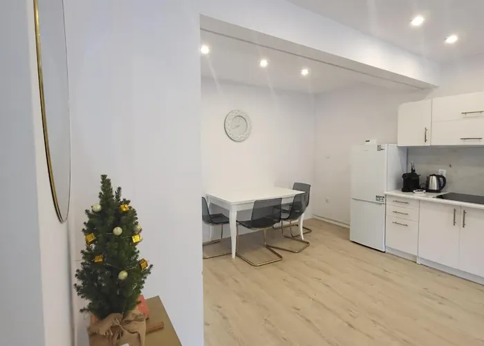 Апартаменты Daisy Свебодзице